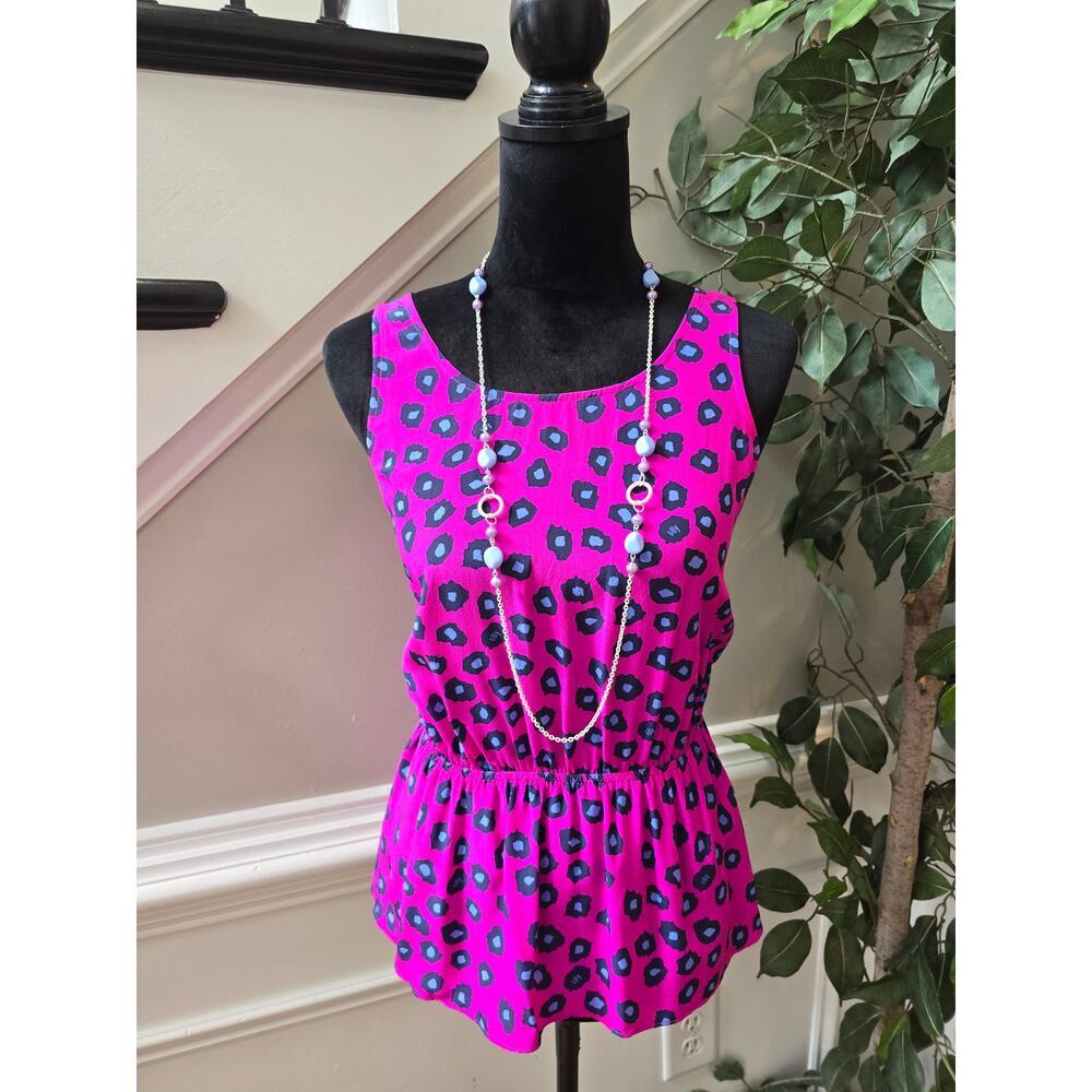 Lilly Pulitzer Blouse Top Womens Size XS Pink Silk Leopard Sleeveless Peplum Hem